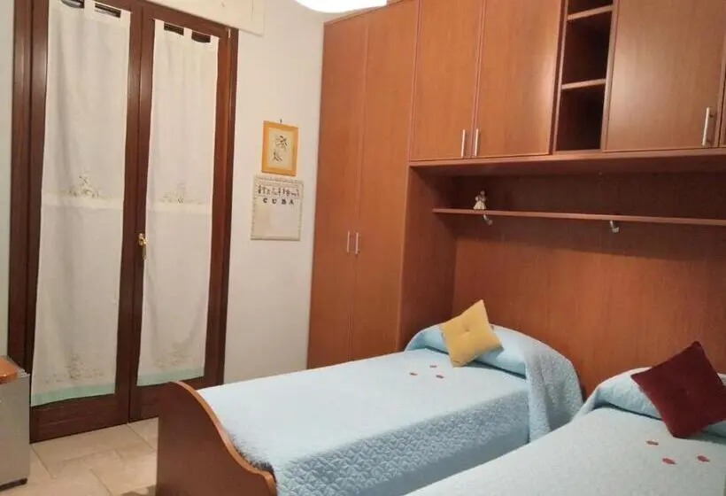 スタンダード4人部屋, Villa Mariella