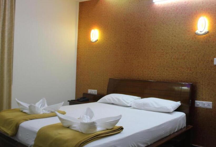 חדר דלוקס, Golden Pride