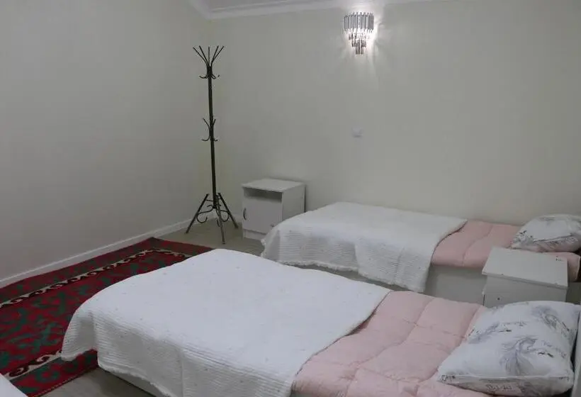 اتاق استاندارد سه نفره, Guest House Semetei