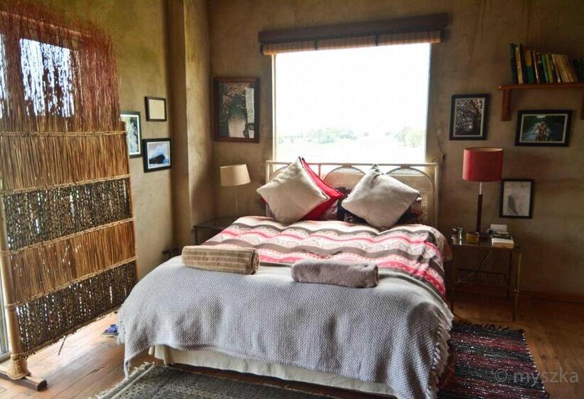 בית, 2 חדרי שינה, Eureka!