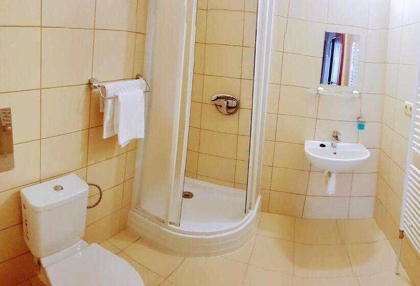 דירת חדר, Agrohotel Tri Brezy