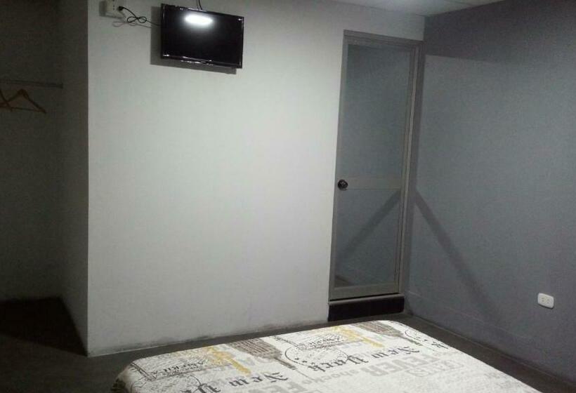 اتاق استاندارد یک نفره, Hospedaje Tirol Lodging Spa