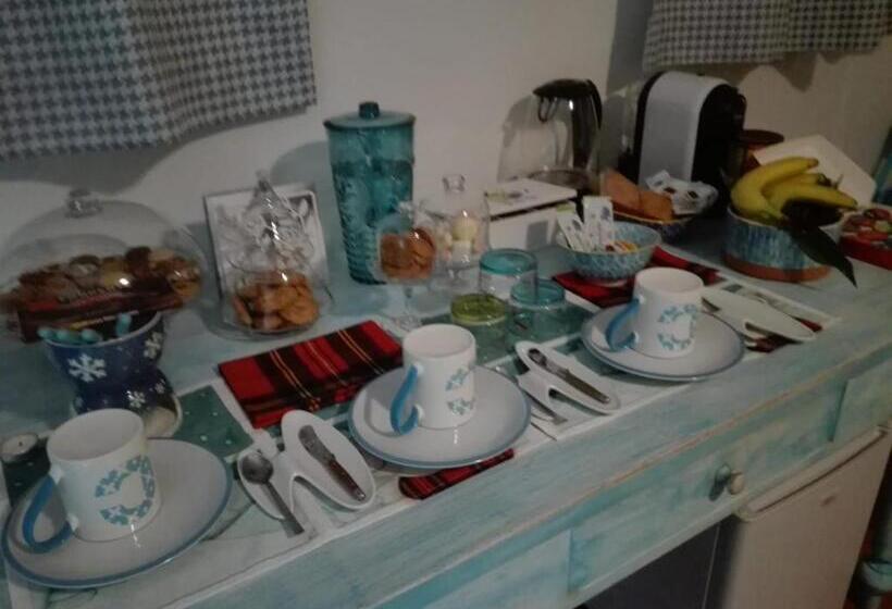 주니어 스위트, La Forma Dell Acqua