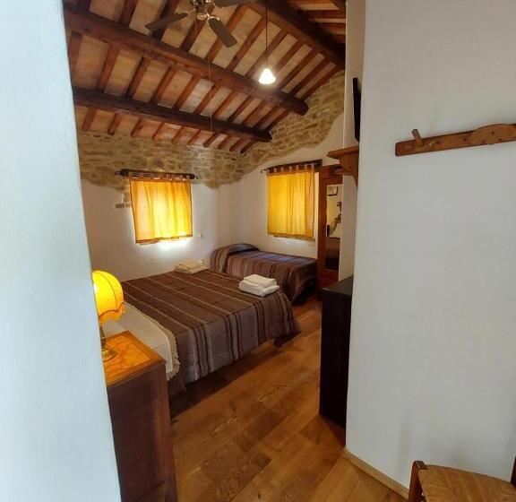 Standard Triple Room, Pietra Antica Agriturismo