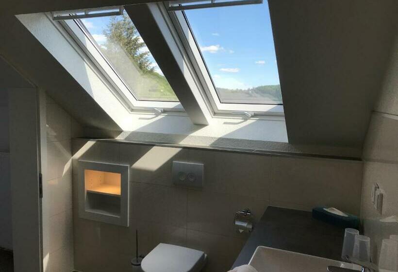 חדר סטנדרט עם מרפסת, Landhotel Edersee