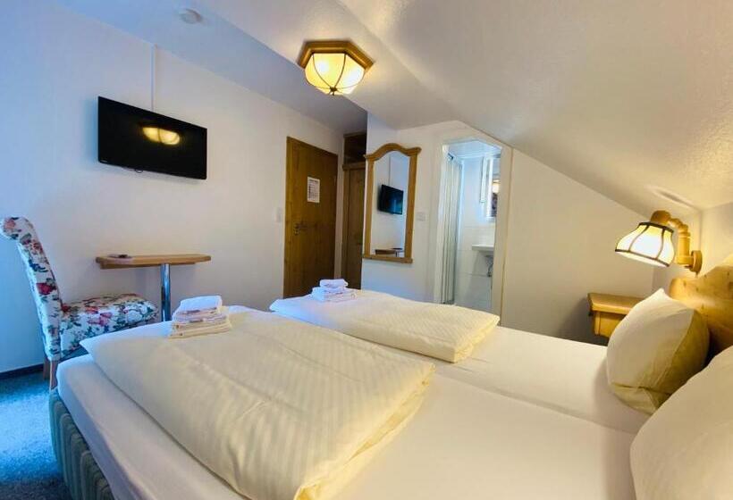 Номер Стандарт с Балконом, Landhotel Edersee