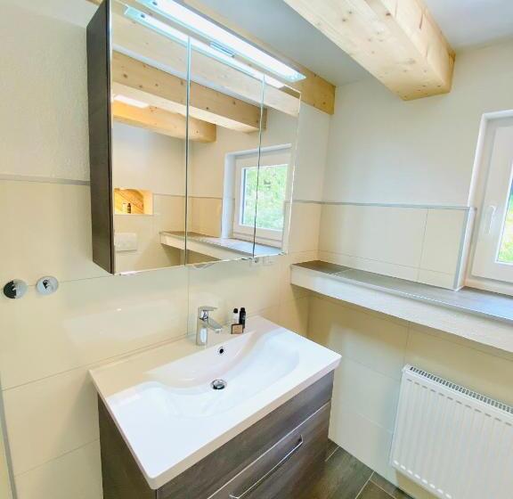 Номер Стандарт Трехместный, Landhotel Edersee