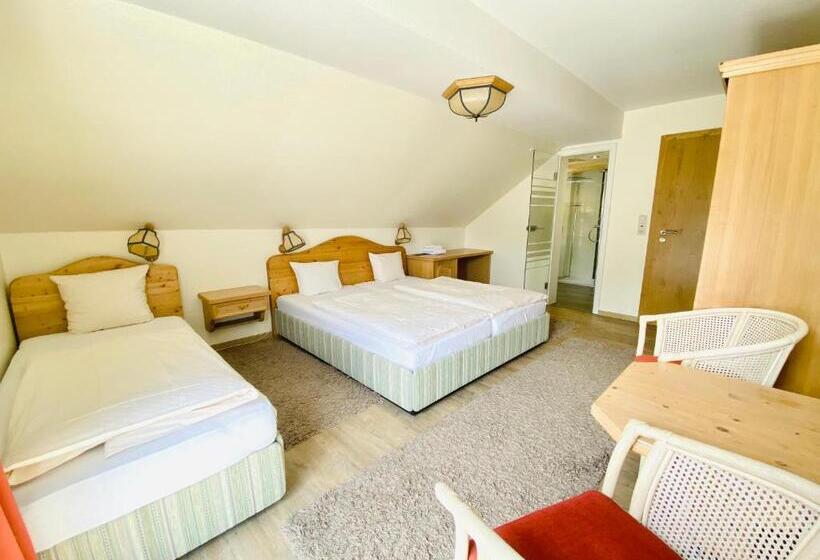 חדר סטנדרט לשלושה, Landhotel Edersee