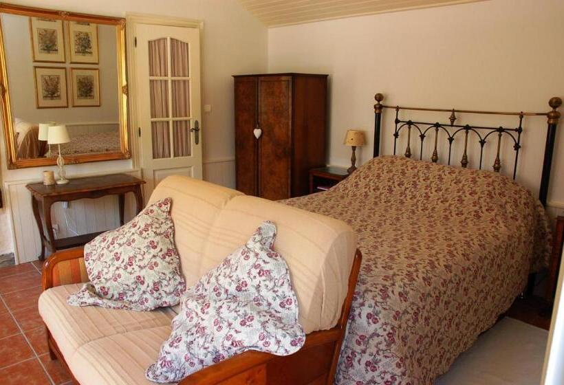 غرفة قياسية سرير كينج, Le Logis Du Pressoir Chambre D Hotes Bed & Breakfast In Beautiful 18th Century Estate In The Heart O