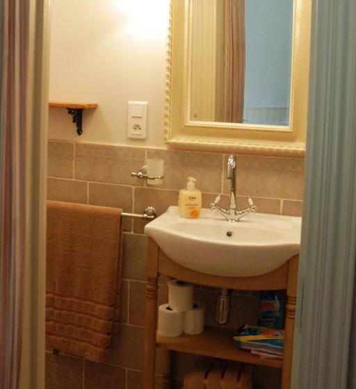 غرفة قياسية سرير كينج, Le Logis Du Pressoir Chambre D Hotes Bed & Breakfast In Beautiful 18th Century Estate In The Heart O