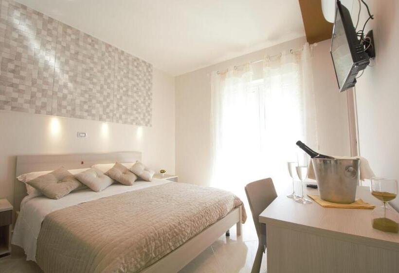 חדר סטנדרט נוף לגינה, Askia Rooms & Breakfast