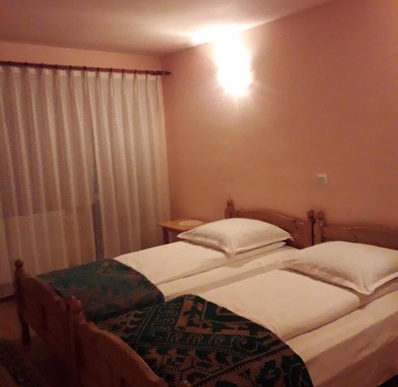 带大床的高级房间, Casa Cu Muscate