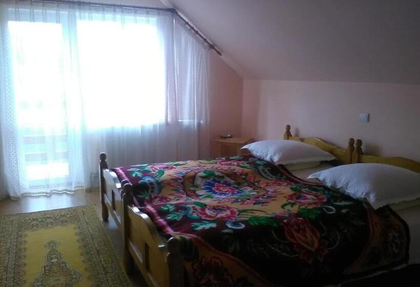 带大床的高级房间, Casa Cu Muscate