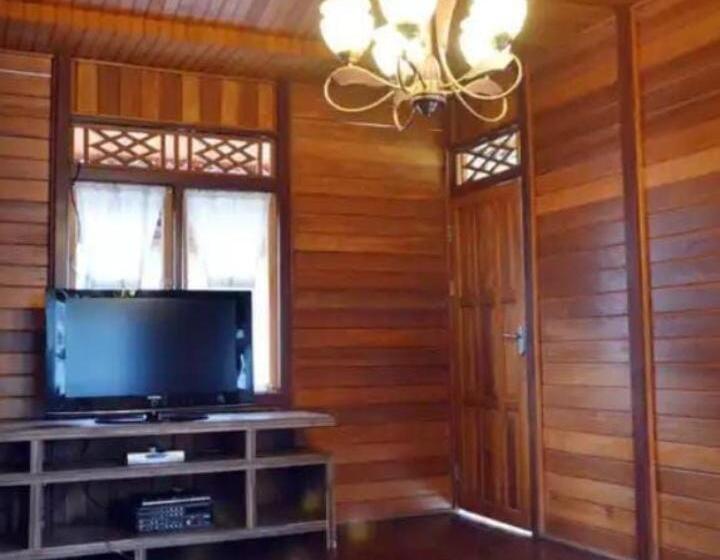 Вилла 3 Спальни, The Kulawi Villa & Resort