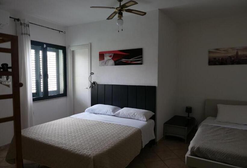 חדר סטנדרט לארבעה, Il Pepe Rosa