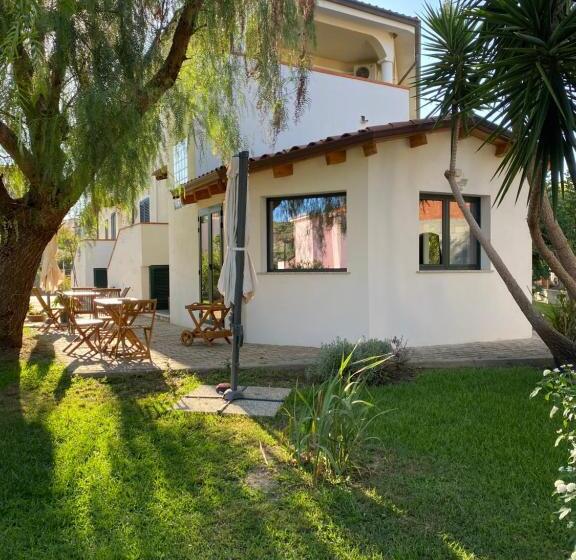 חדר קומפורט לשלושה, Il Pepe Rosa