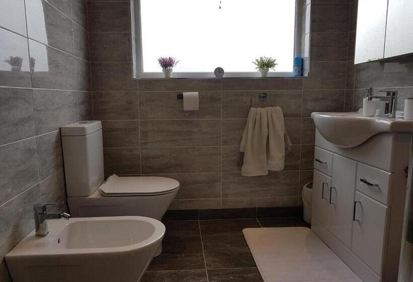 חדר סטנדרט נוף לגינה, Greenside B&b