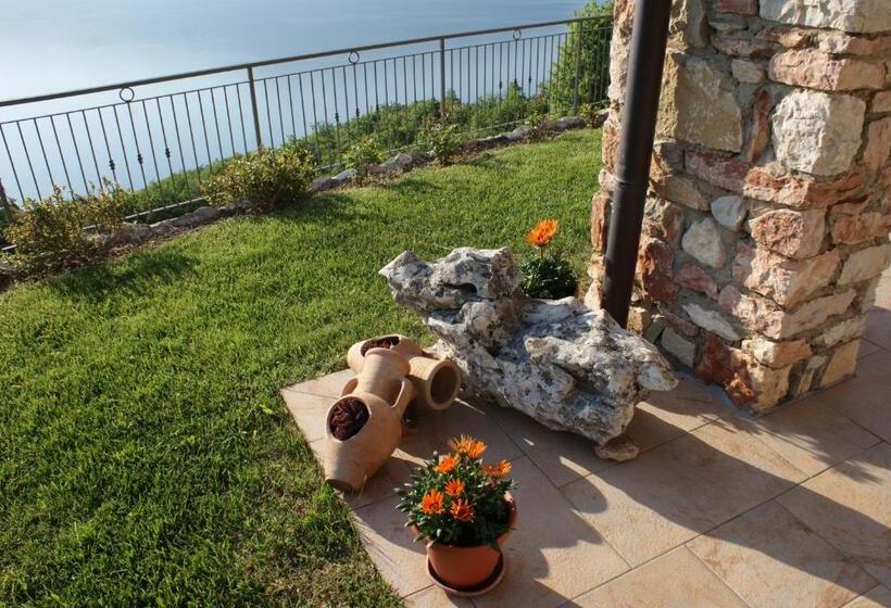 １階の１ベッドルームアパートメント, La Casa Di Pericle