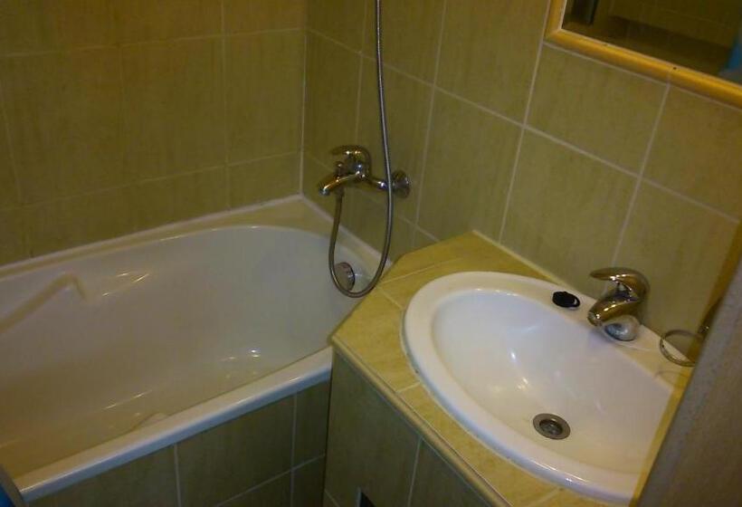 غرفة قياسية مزوَّدة بشُرفة, Penzión Rekrea