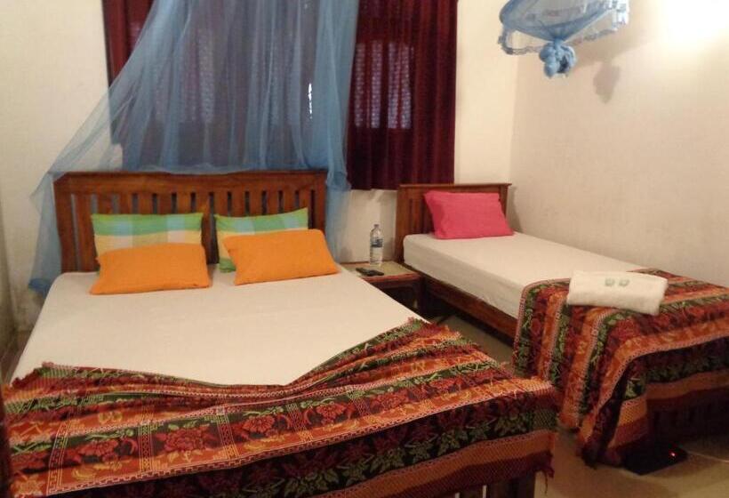 디럭스 패밀리 룸, Saranga Holiday Inn