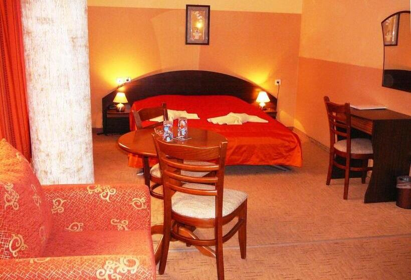 小型套房, Akvaya