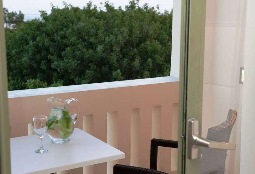 اتاق سوپریور با چشم‌انداز دریا, Aphrodite Samos Suites