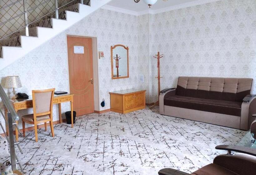 سوییت دوبلکس, Asia Hotel Fergana