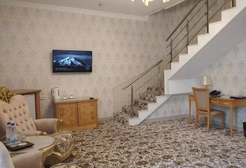 سوییت دوبلکس, Asia Hotel Fergana