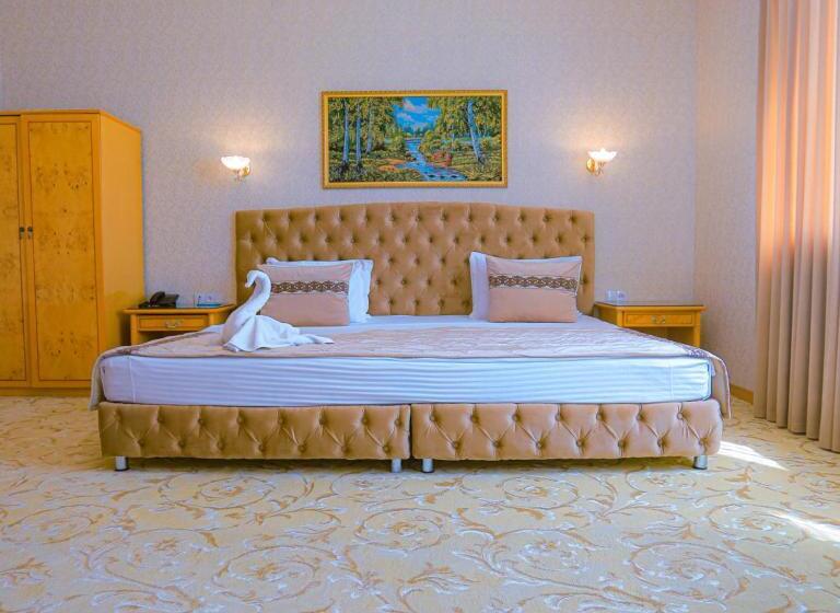 اتاق لوکس, Asia Hotel Fergana