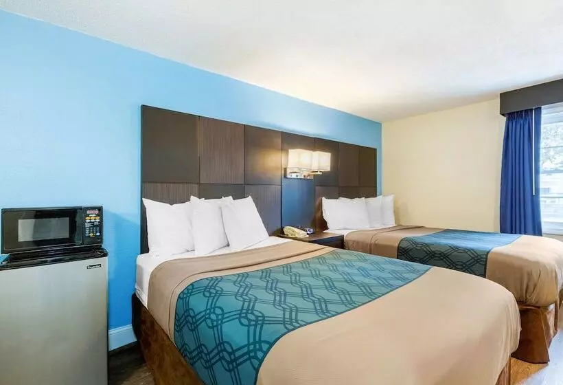 ２ダブルベッドのスタンダードルーム, Econo Lodge By Choice   Cape Cod