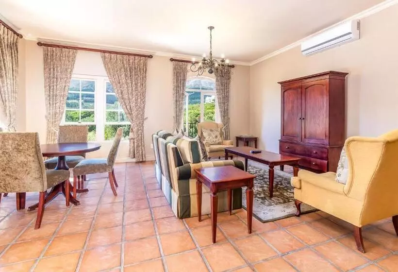 Villa 1 Makuuhuone, L Ermitage   Franschhoek Chateau & Villas