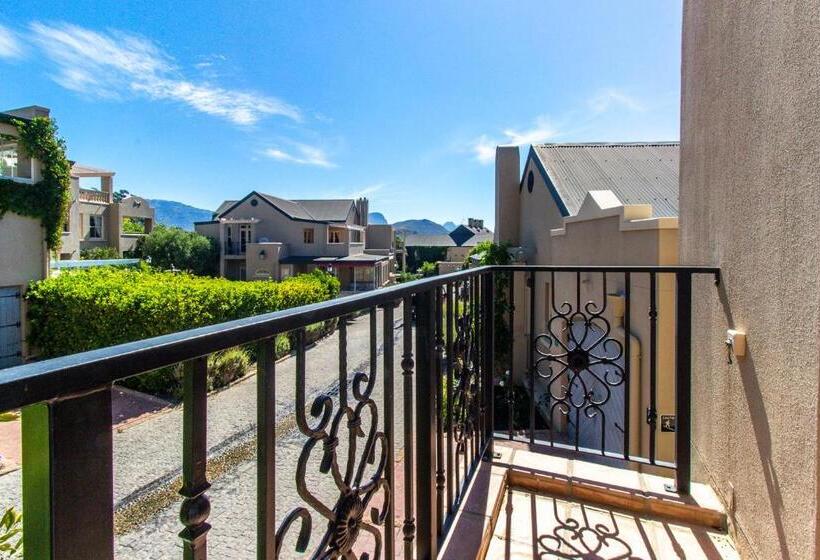 ویلای 1 خوابه, L Ermitage   Franschhoek Chateau & Villas