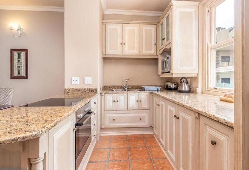 ویلای 2 خوابه, L Ermitage   Franschhoek Chateau & Villas