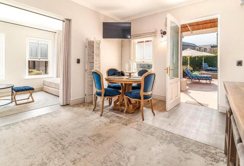 Студио Стандарт с Видом, L Ermitage   Franschhoek Chateau & Villas