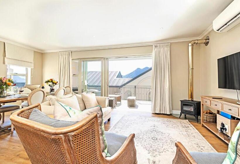 ویلای لوکس 1 خوابه, L Ermitage   Franschhoek Chateau & Villas