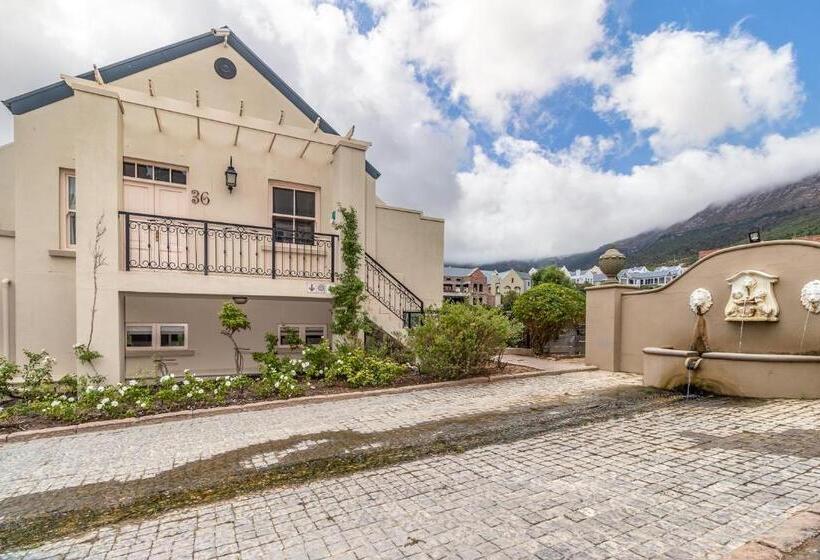 ویلای 2 خوابه, L Ermitage   Franschhoek Chateau & Villas