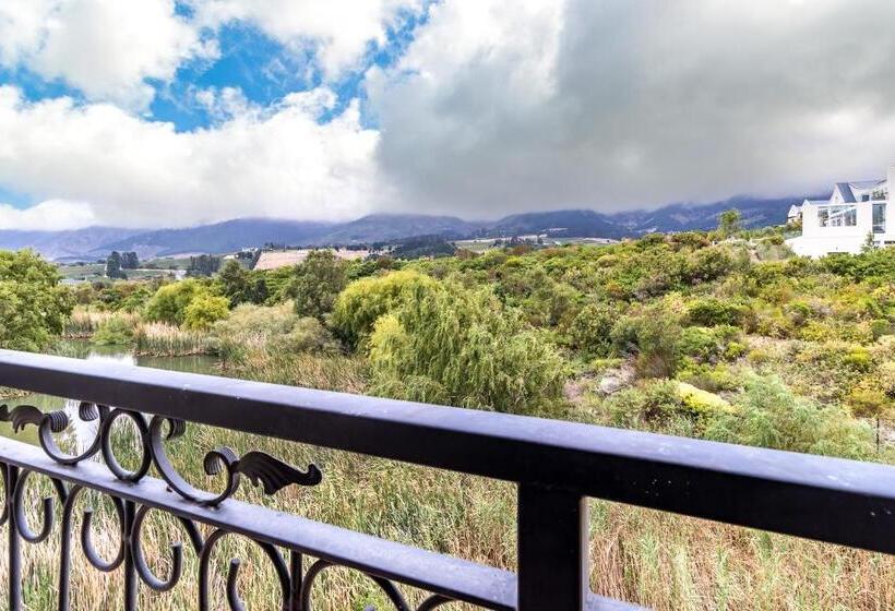 ویلای 2 خوابه, L Ermitage   Franschhoek Chateau & Villas