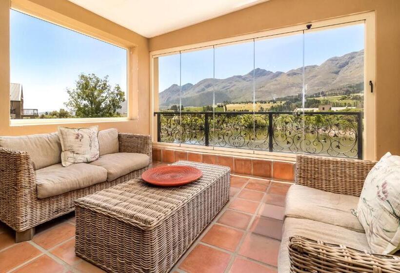 ویلای 2 خوابه, L Ermitage   Franschhoek Chateau & Villas