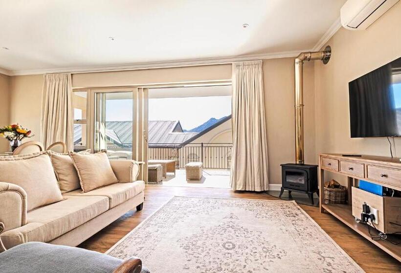 ویلای لوکس 1 خوابه, L Ermitage   Franschhoek Chateau & Villas