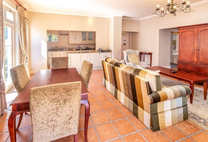 ویلای 2 خوابه, L Ermitage   Franschhoek Chateau & Villas