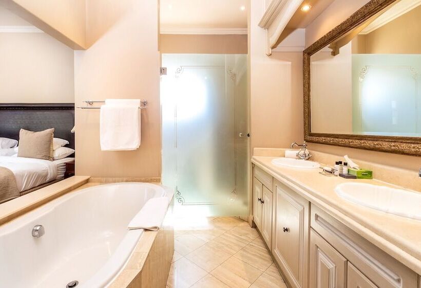 ویلای لوکس 1 خوابه, L Ermitage   Franschhoek Chateau & Villas