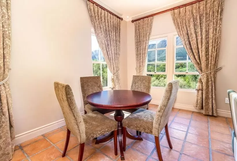 Deluxe-villa 1 Makuuhuone, L Ermitage   Franschhoek Chateau & Villas