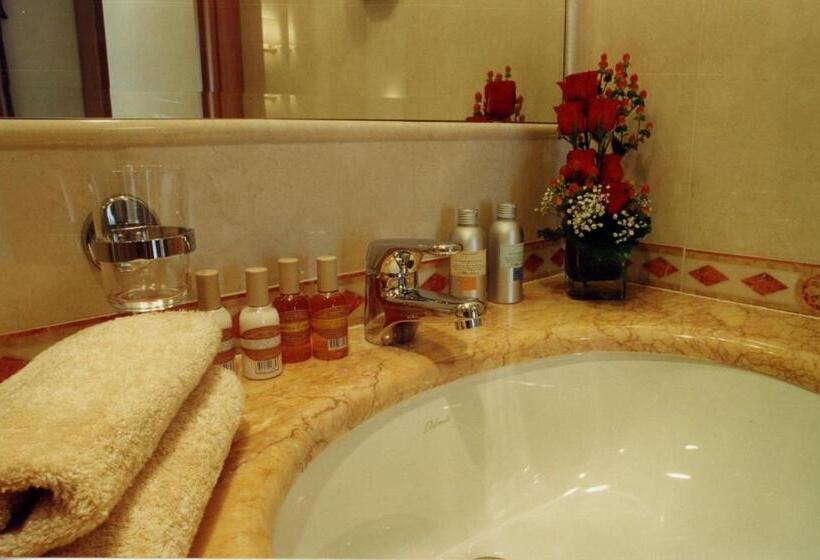 스탠다드 룸, Magic House