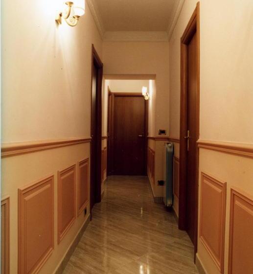 스탠다드 룸, Magic House