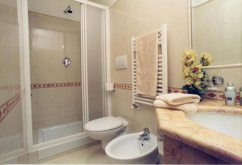 스탠다드 룸, Magic House