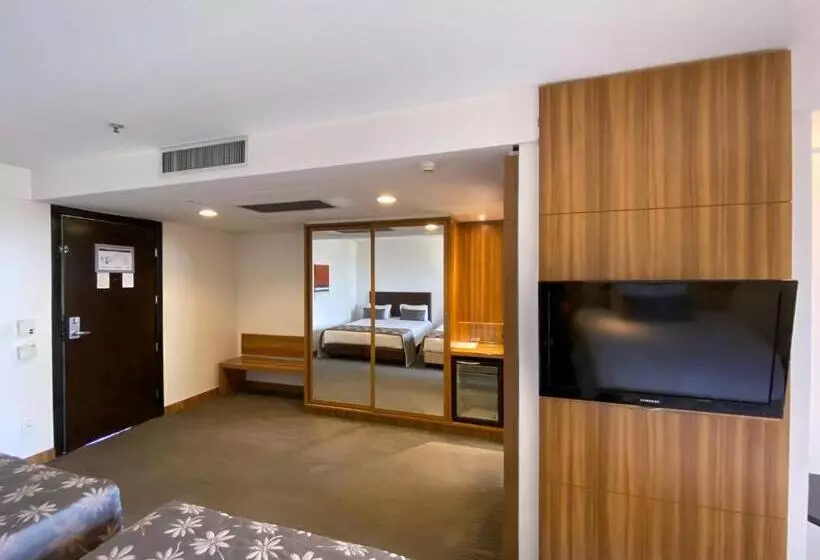スーペリアの４人部屋, Oft Alfre Hotels   Goiânia