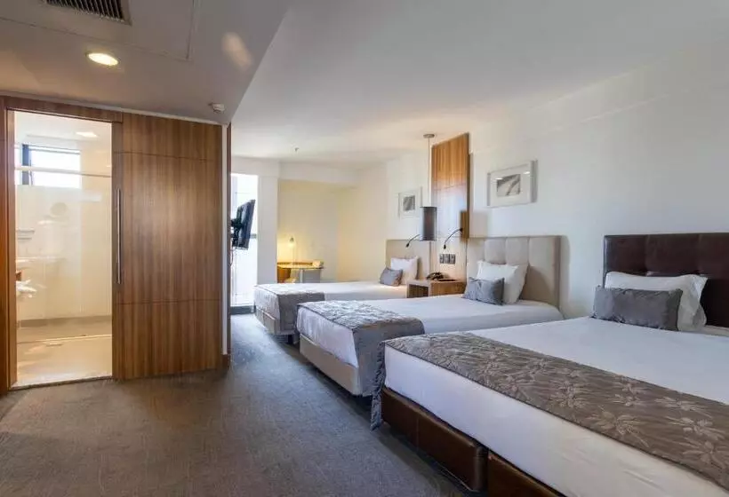 スーペリアの４人部屋, Oft Alfre Hotels   Goiânia