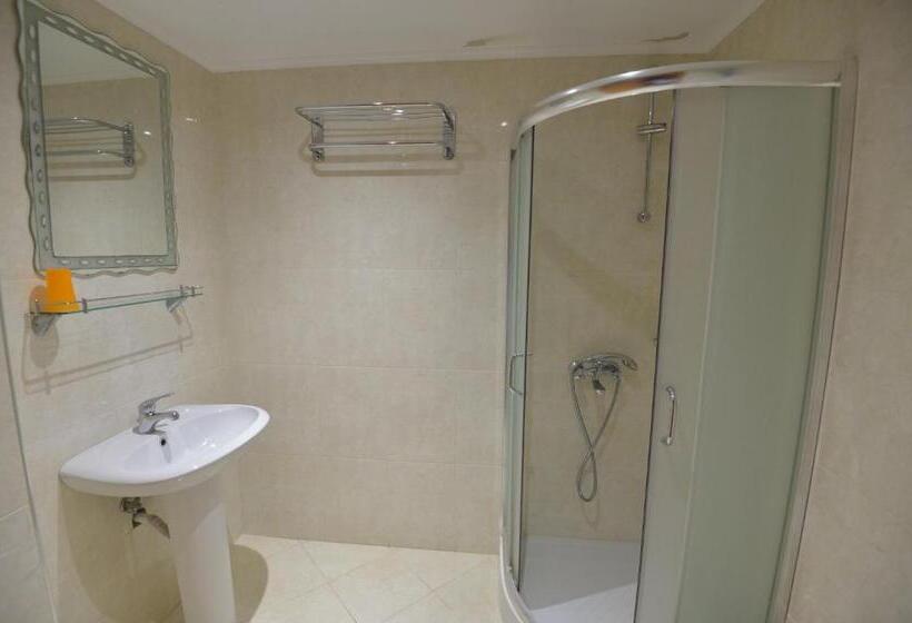 스탠다드 스튜디오, Perla Marina Apart