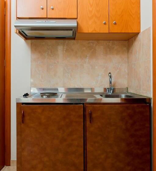 스탠다드 스튜디오, Perla Marina Apart