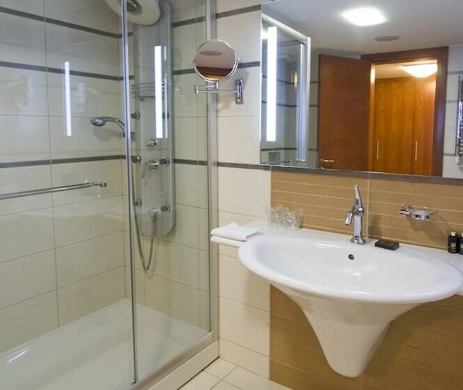 اتاق کلاسیک, Podgorica